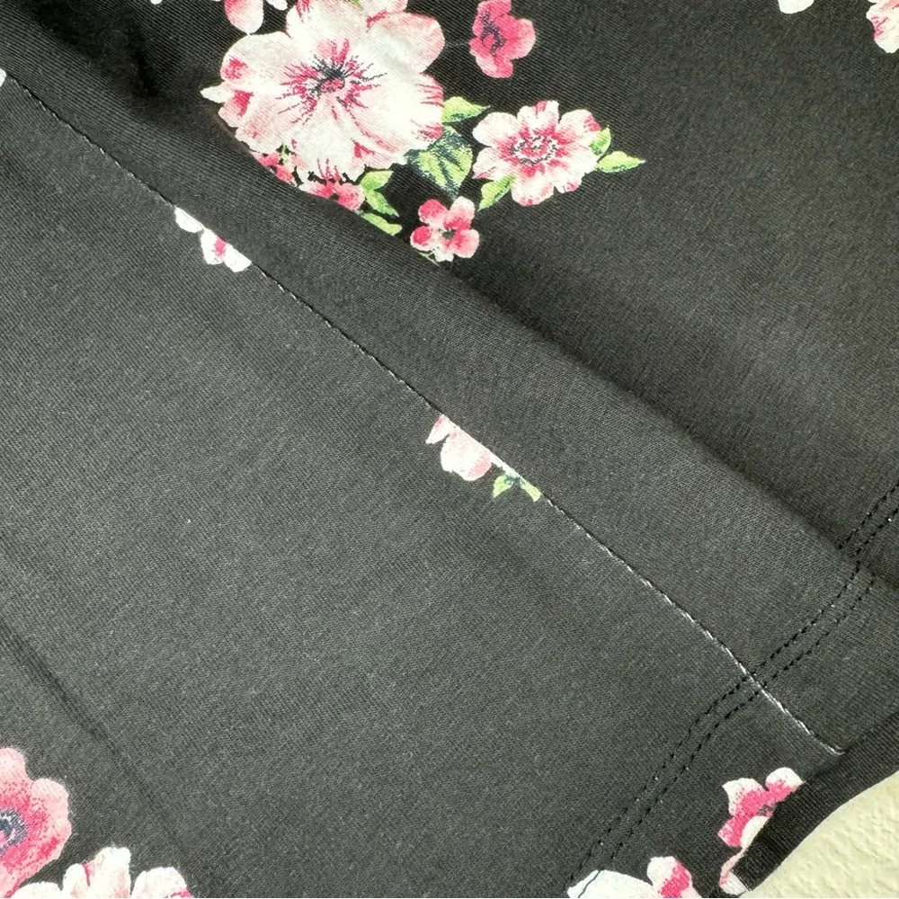 Forever 21 Floral Black Mini Skirt - Picture 5 of 10